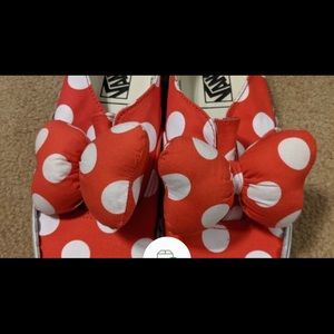 Minnie vans size 9 1/2